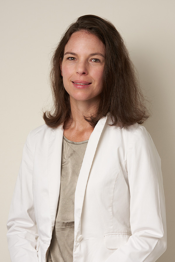 Mag. Theresa Férnandez Huergo